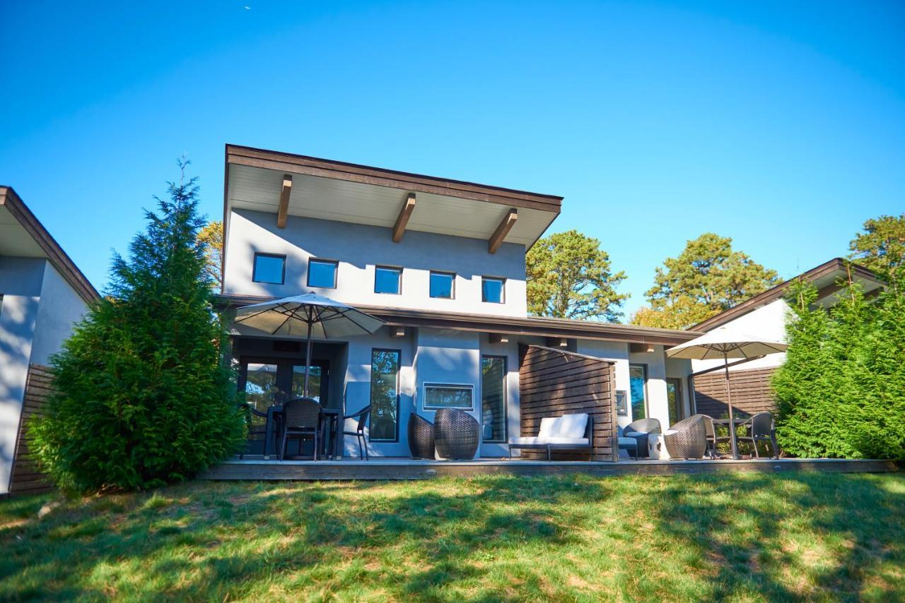 The Hampton Maid Hotel Hampton Bays Exterior photo